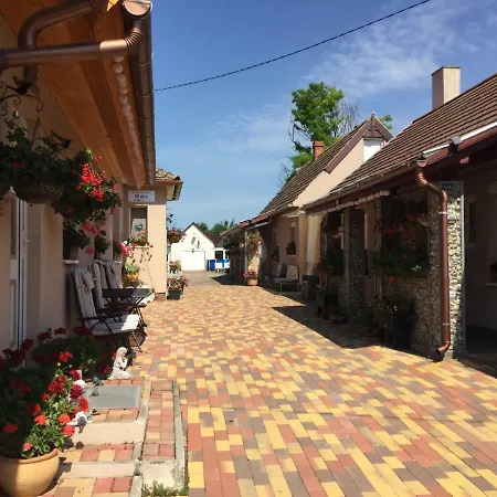 Lovely Апартаменты